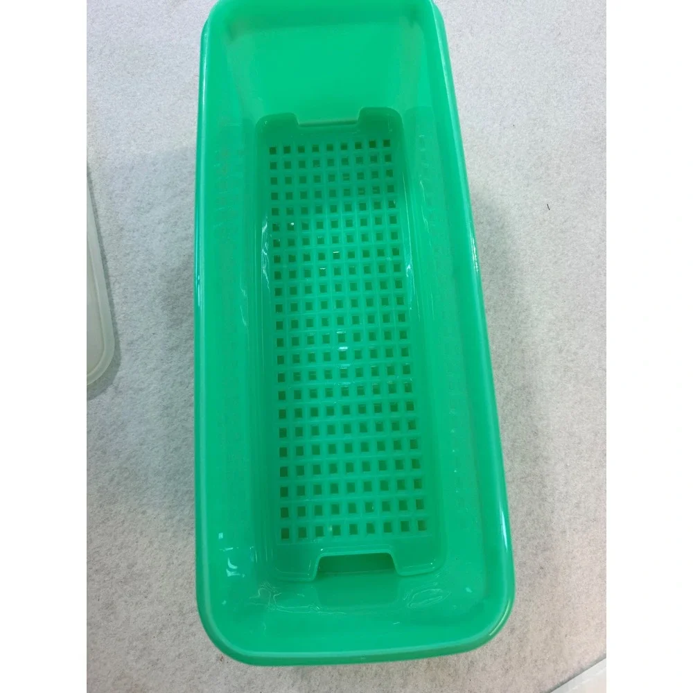 Vintage Tupperware Green Rectangular Storage Container 794-8 with Mint Lid USA